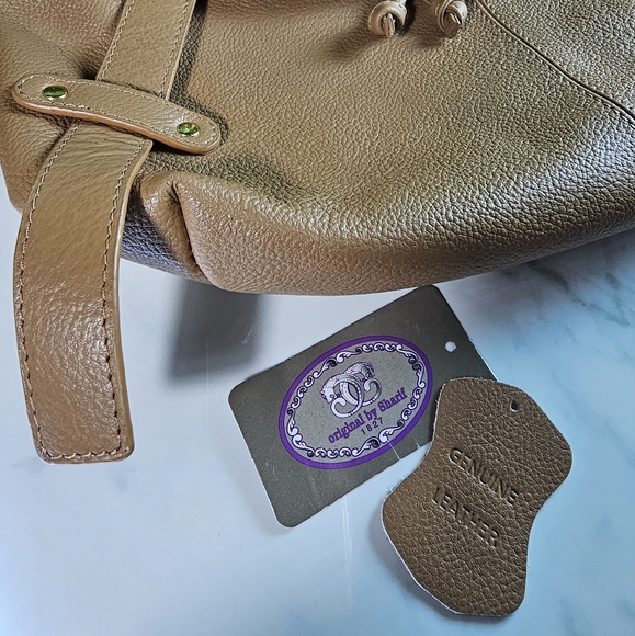 Designed in New York by Sharif Genuine Pebbled Leather Beige & Tan Shoul… - Picture 12 of 14